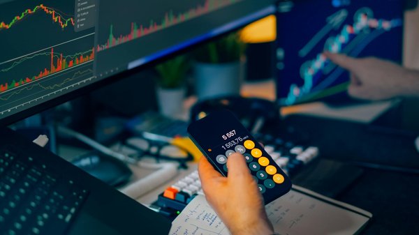 Transformations Audacieuses de la Loi Pacte : Impact sur l'Assurance des Entreprises